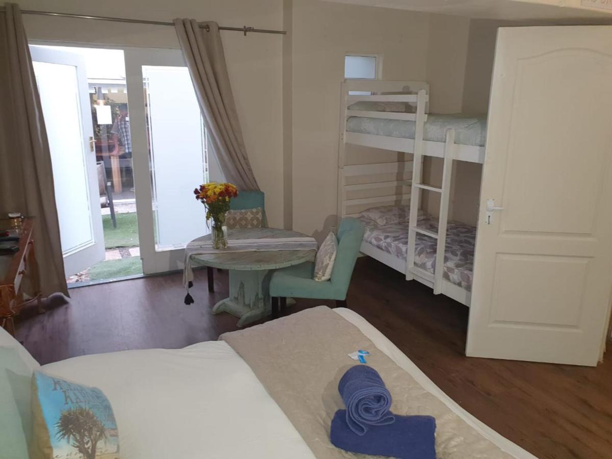 Holiday home Group - 22 Sleeper Helderberg *